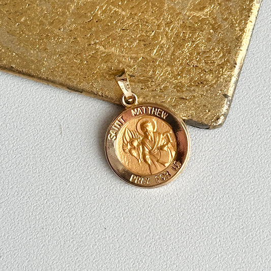 14KT Yellow Gold Matte St Matthew Round Medal Pendant 15mm