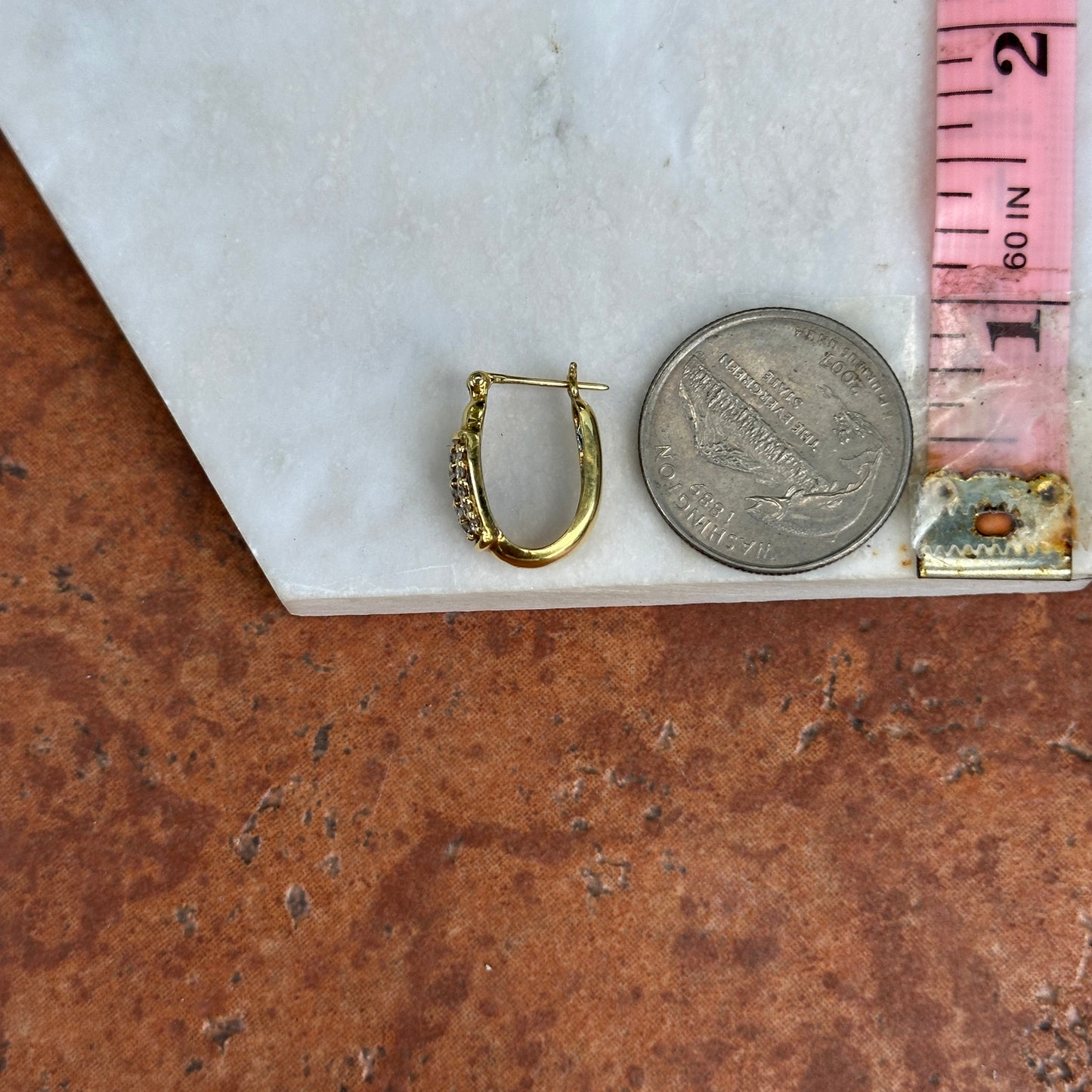 18KT Yellow Gold Multi Round Diamond Oval Hoop Earrings