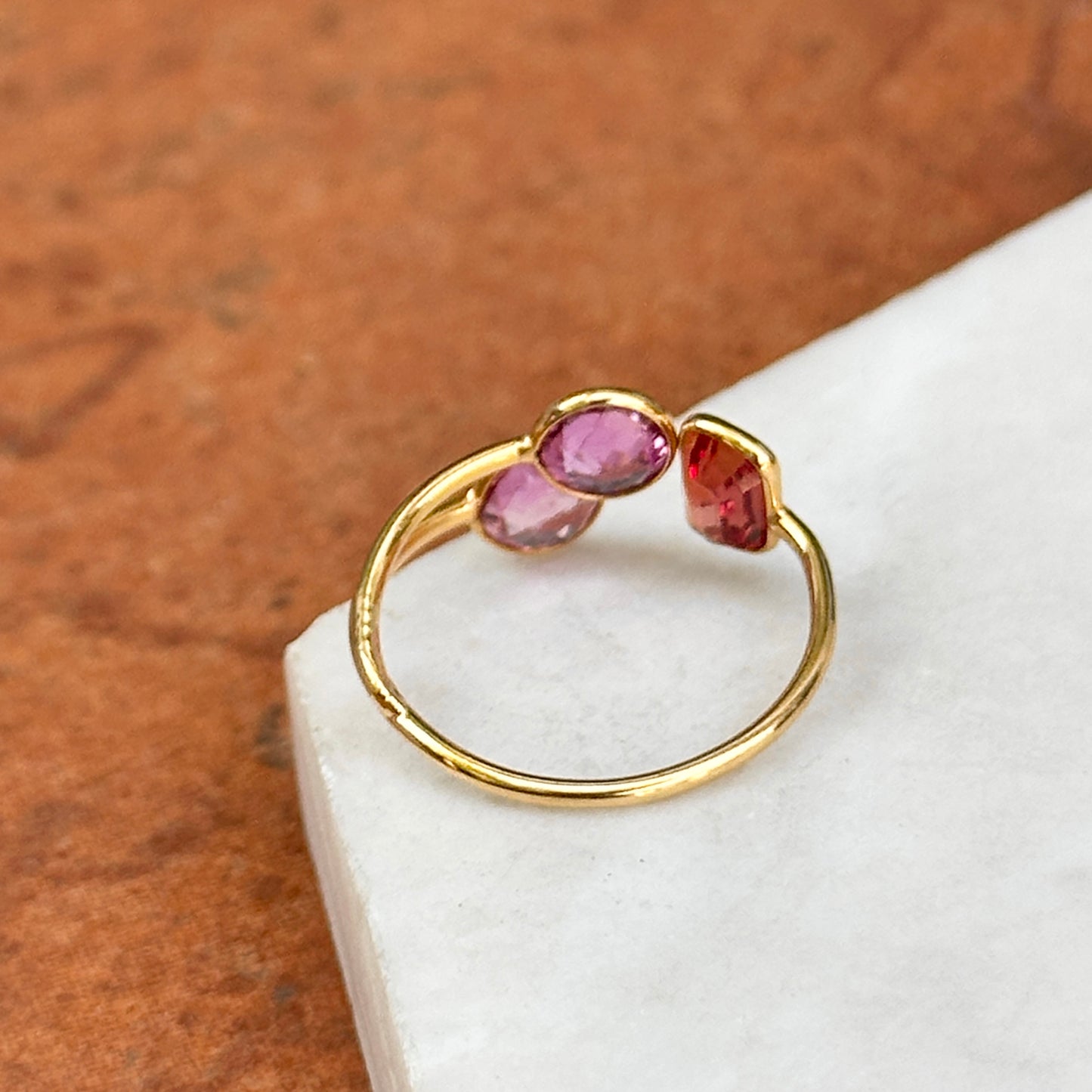 Estate 18KT Yellow Gold Bezel Pink and Orange Sapphire Ring
