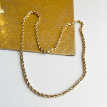 Load image into Gallery viewer, Estate 14KT Yellow Gold Solid 2.5mm Rope Chain Necklace 16&quot;