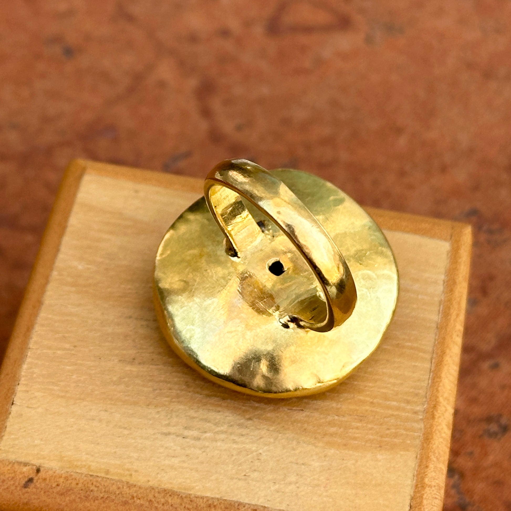 Estate 14KT Yellow Gold Handmade Hammered Round Band Ring 7 - LSJ