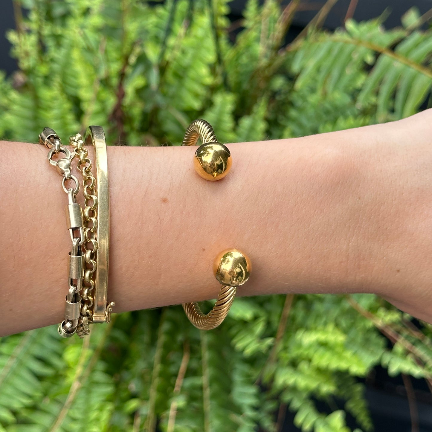 Estate Yellow Gold Tone Twisted Wire Ball End Caps Bracelet