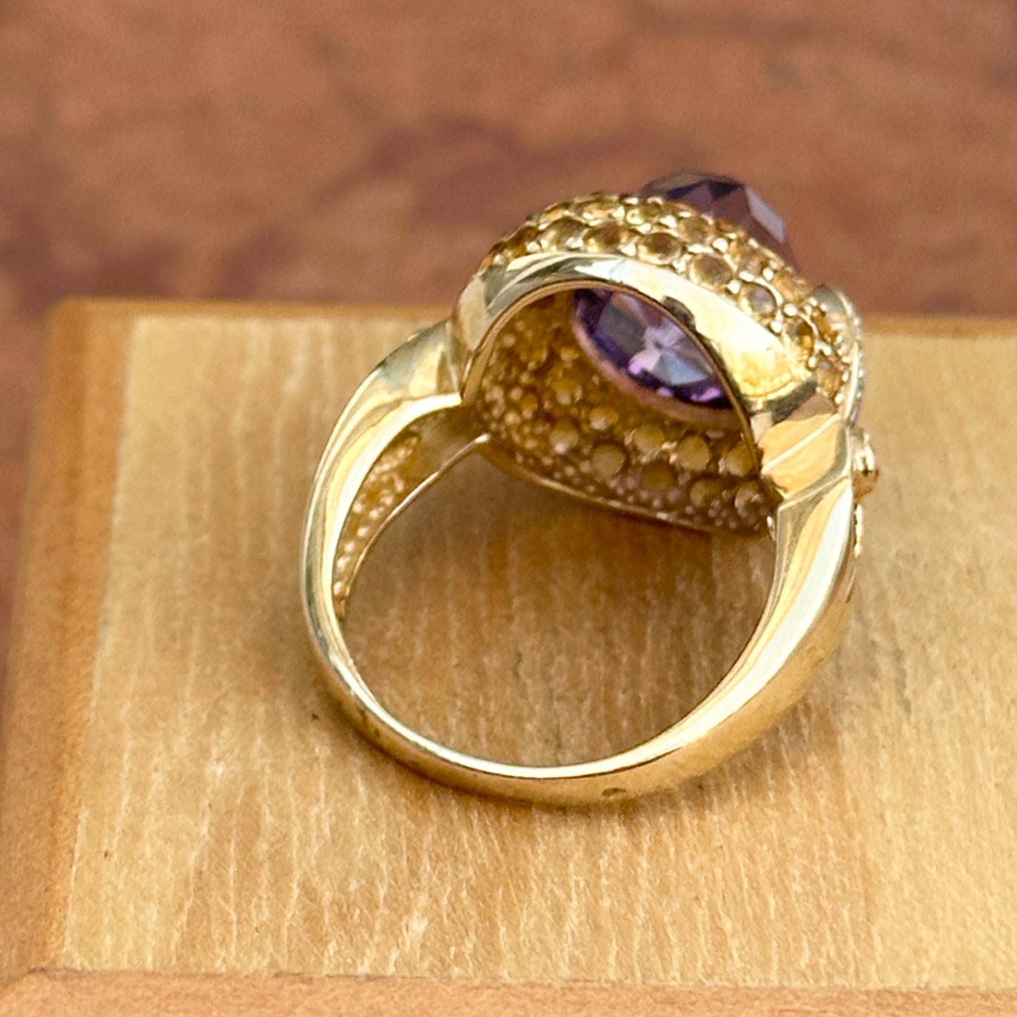 10KT Yellow Gold Oval Checkerboard Amethyst + Round Citrine Diamonds Ring