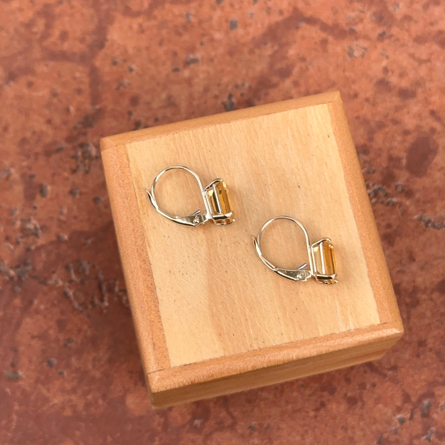 14KT Yellow Gold Genuine Citrine Lever Back Earrings