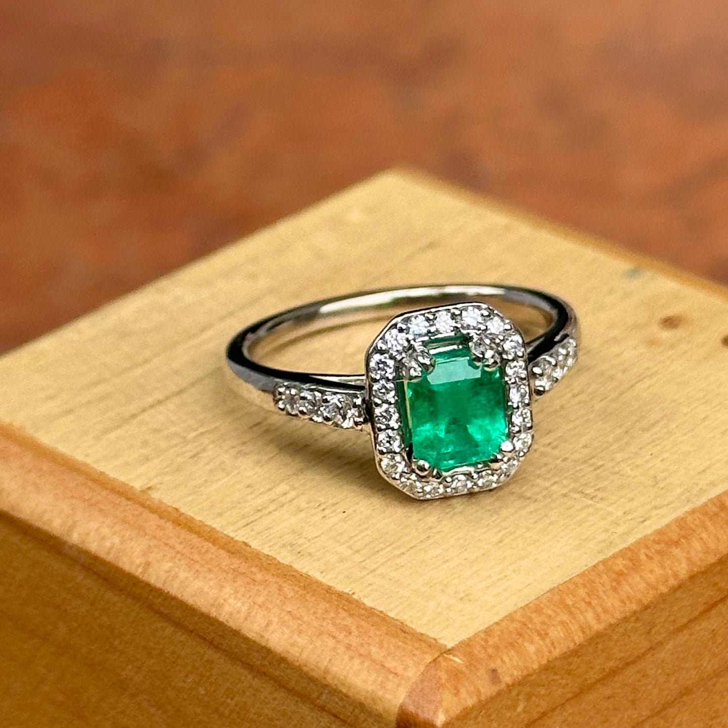 14KT White Gold Emerald-Cut Emerald Halo Diamond Ring