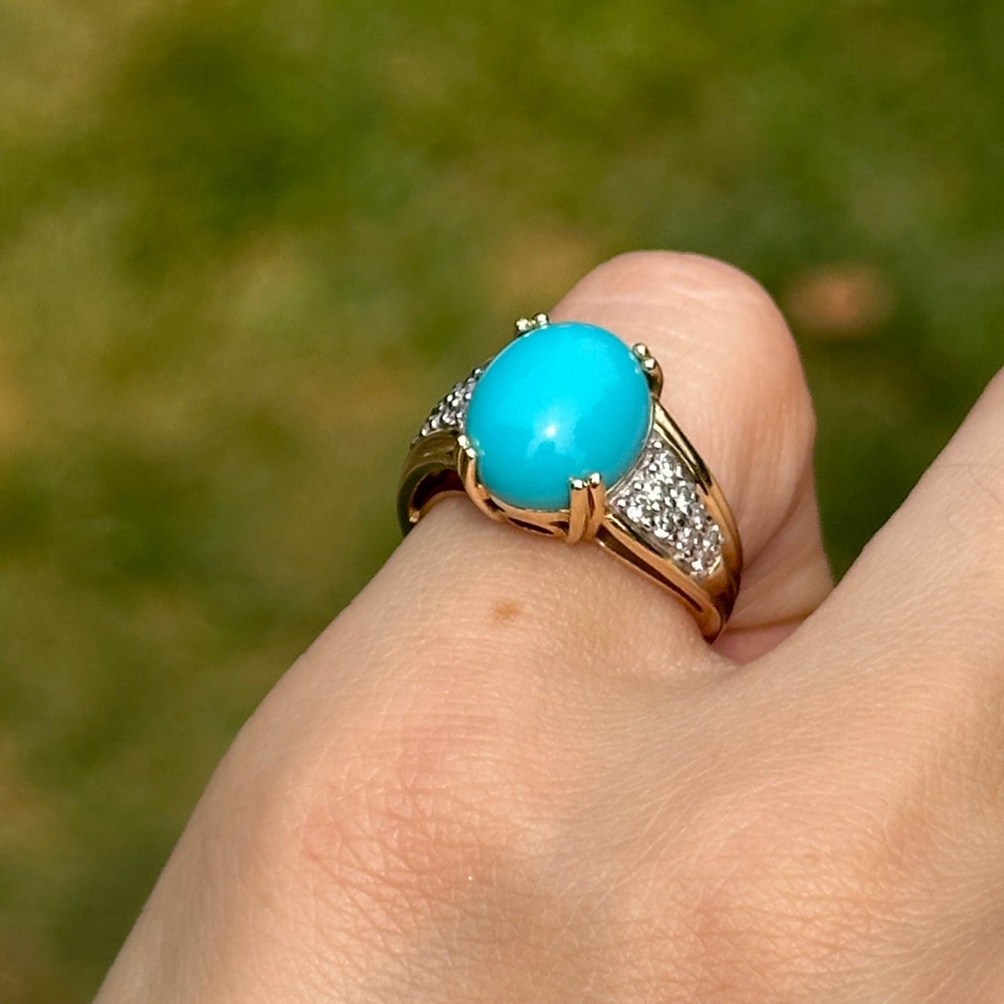 Estate 14KT Yellow Gold Oval Turquoise + Diamond Band Ring