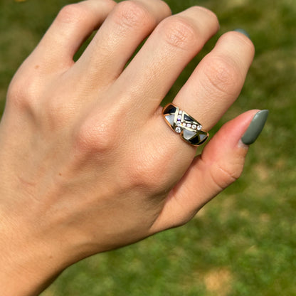 Estate 14KT Yellow Gold Mother of Pearl, Onyx, + Diamaond Ring