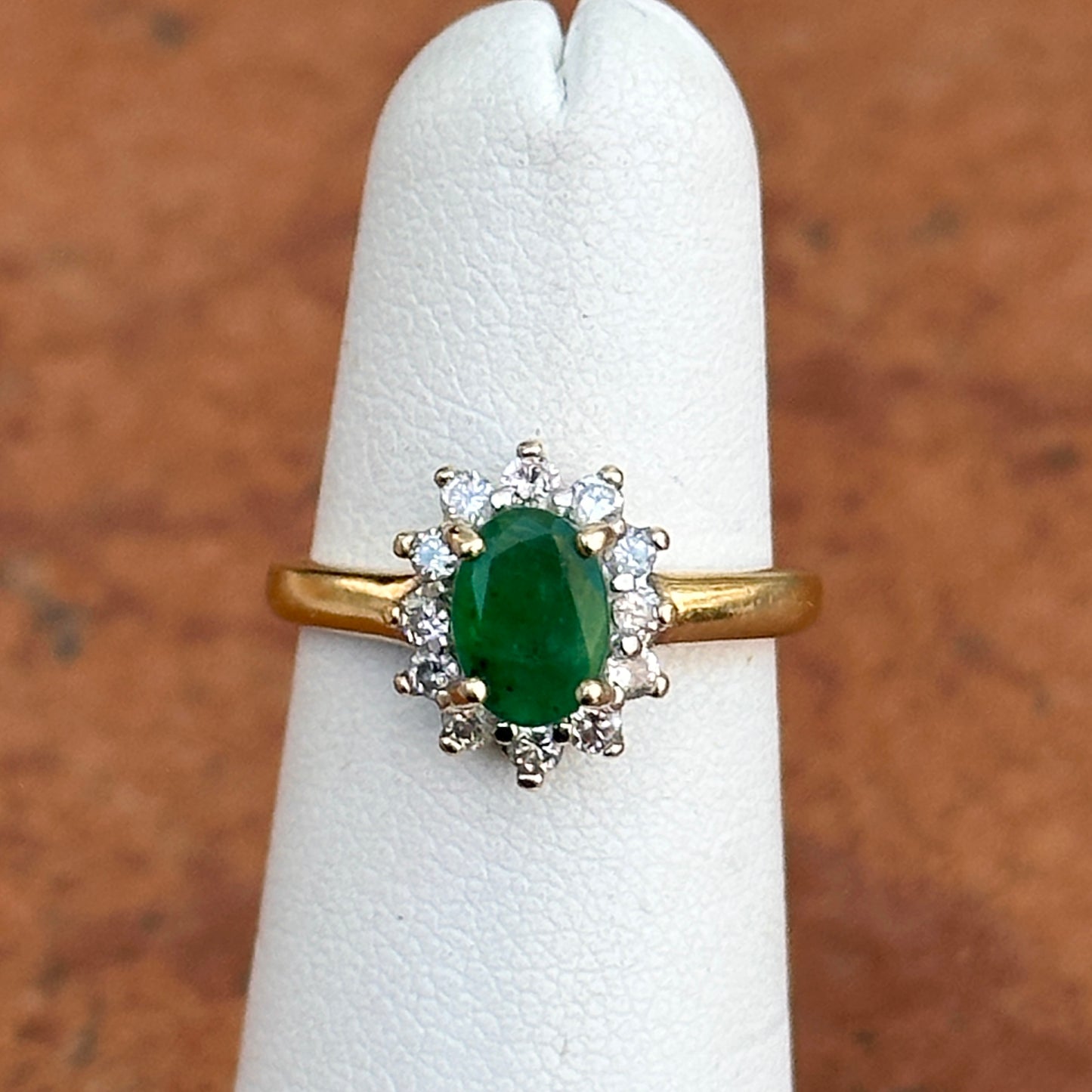 Estate 14KT Yellow Gold Oval .75-1.00CT Emerald + Diamond Halo Ring 4.5 - LSJ