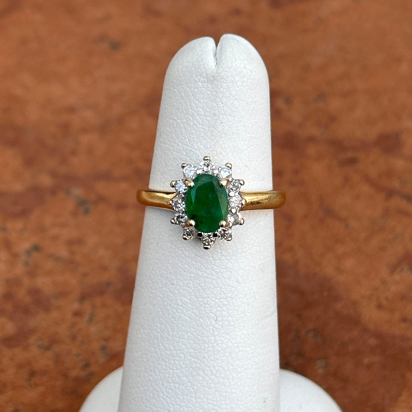 Estate 14KT Yellow Gold Oval .75-1.00CT Emerald + Diamond Halo Ring 4.5 - LSJ