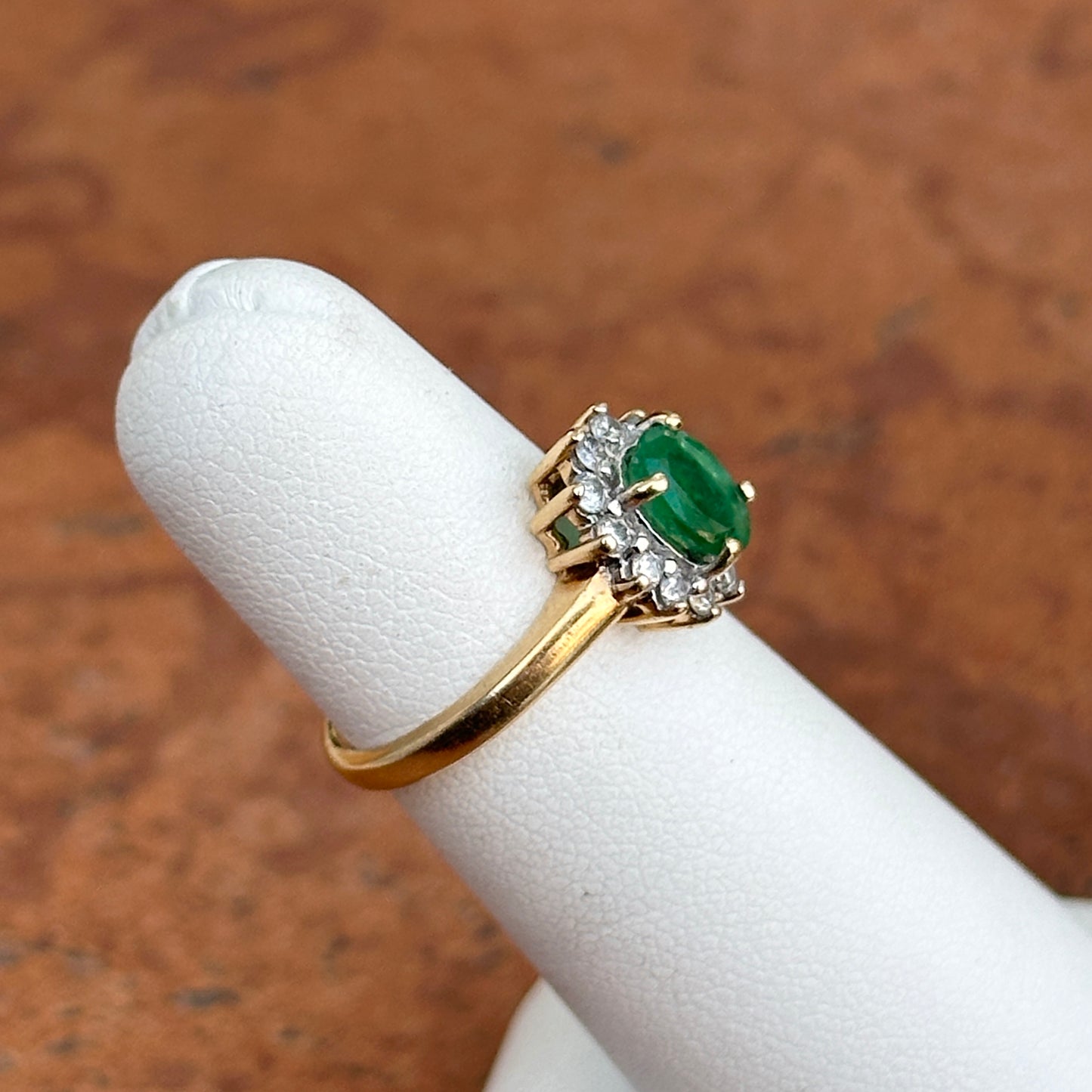 Estate 14KT Yellow Gold Oval .75-1.00CT Emerald + Diamond Halo Ring 4.5 - LSJ