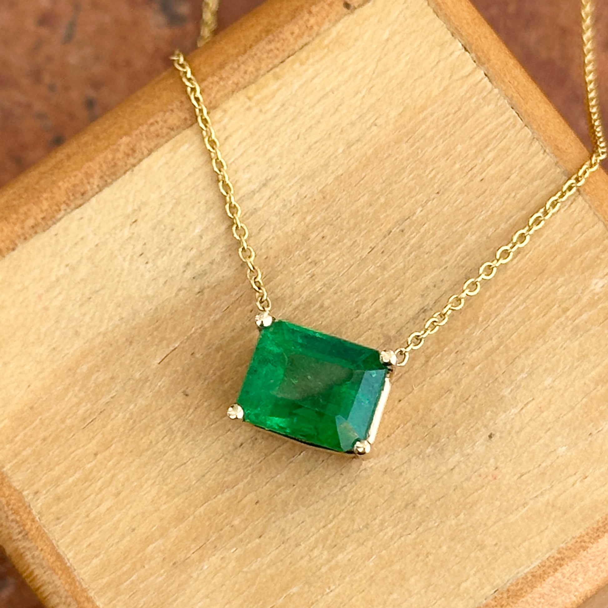 14KT Yellow Gold Solitaire 2.64 CT Emerald Cable Chain Necklace 18'' - LSJ