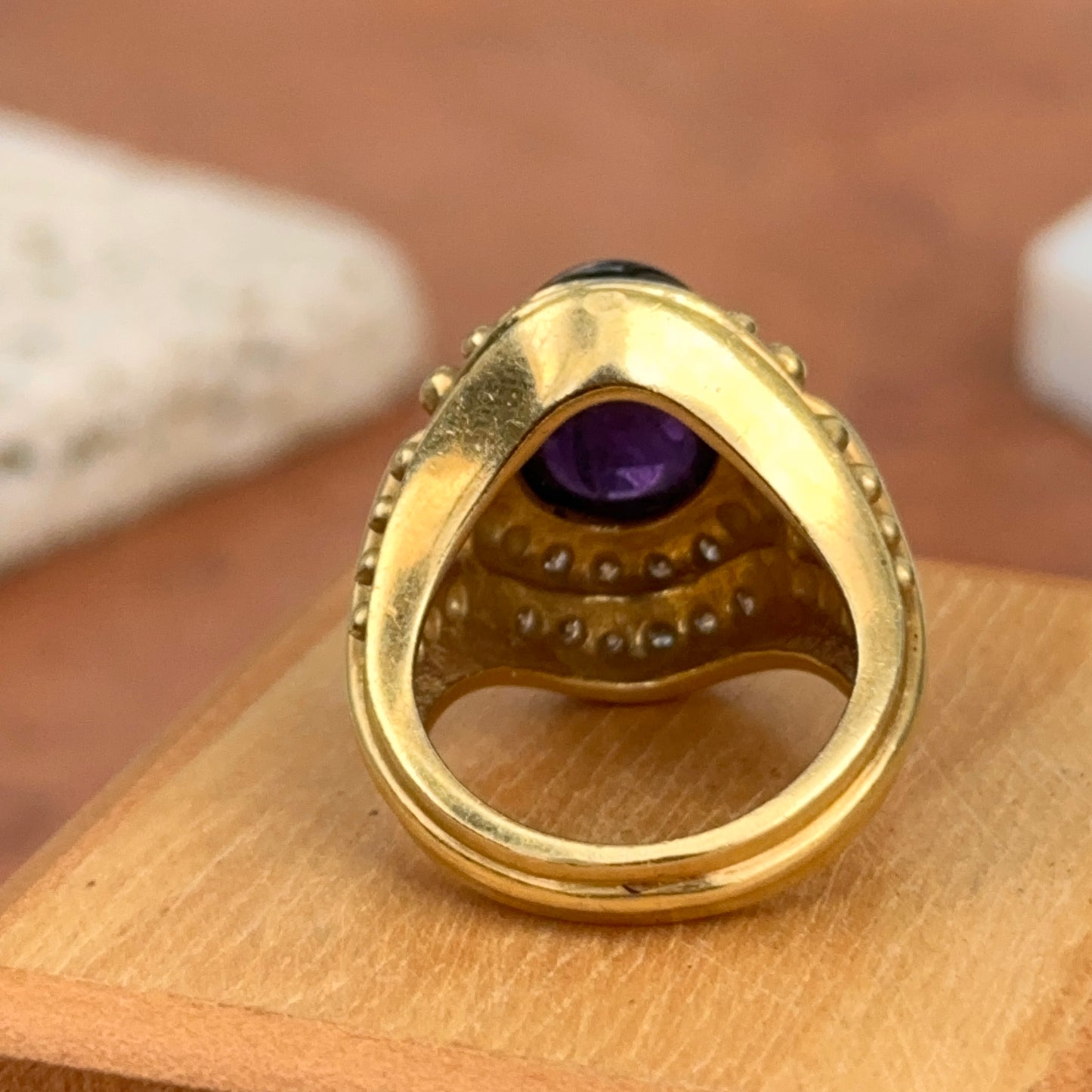 Estate Heavy 18KT Yellow Gold Bezel Cabochon Amethyst Diamond Byzantine Ring