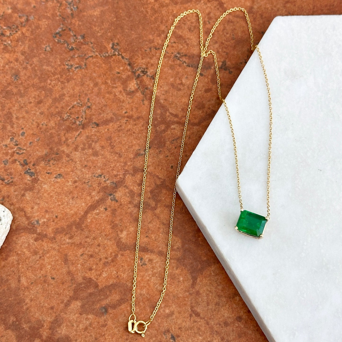 14KT Yellow Gold Solitaire 2.64 CT Emerald Cable Chain Necklace 18'' - LSJ