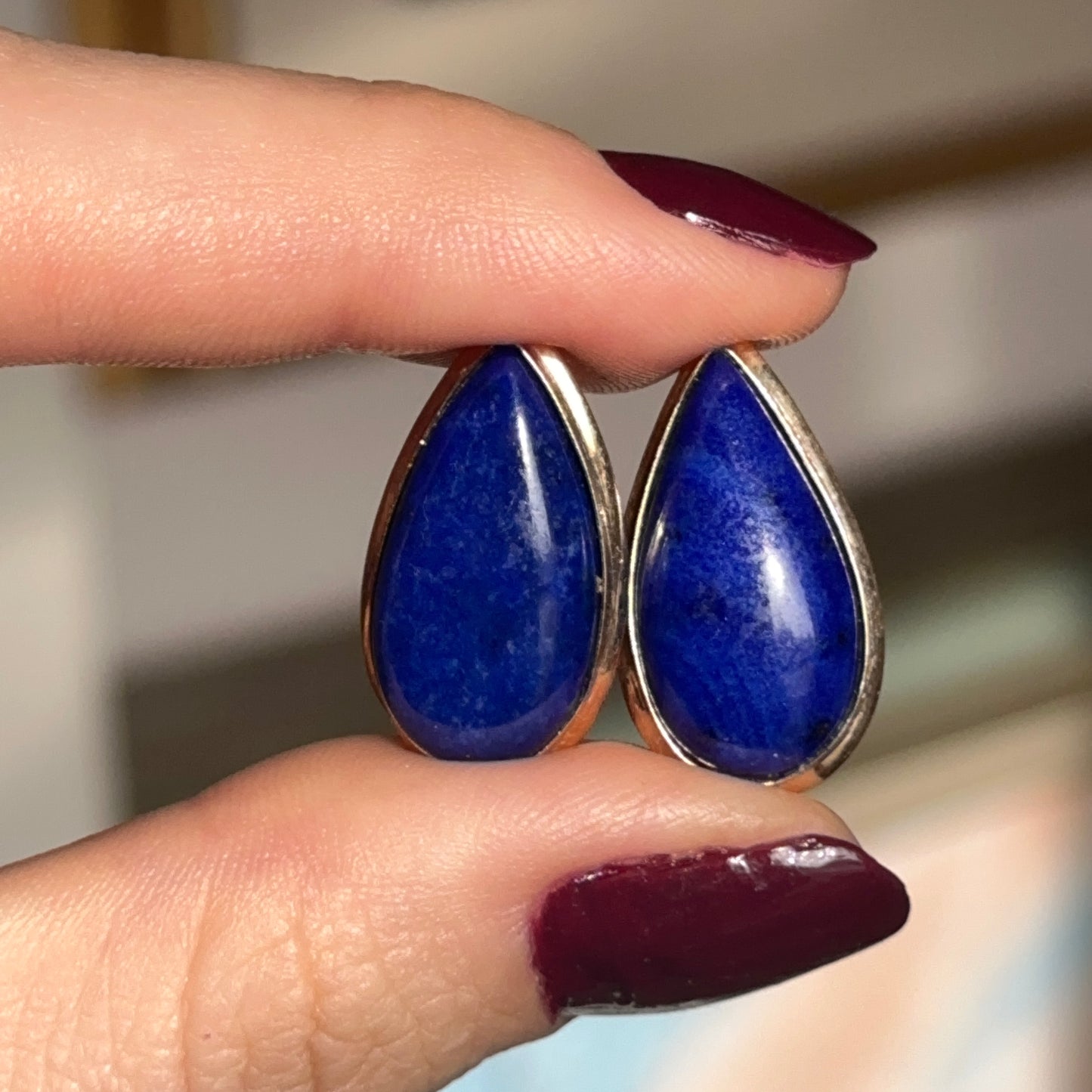 Estate 14KT Yellow Gold Genuine Cobalt Blue Lapis Earrings Teardrop