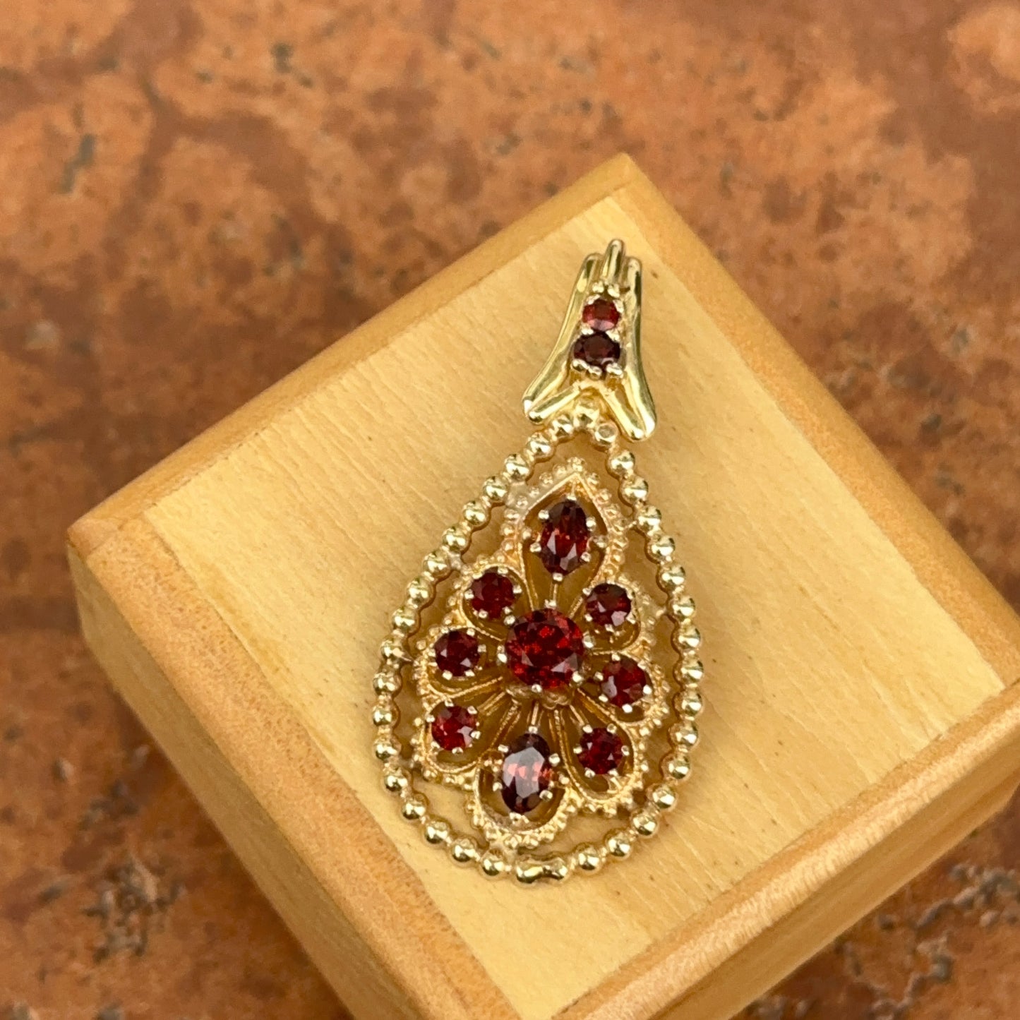 Estate 14KT Yellow Gold Byzantine Garnet Teardrop Pendant