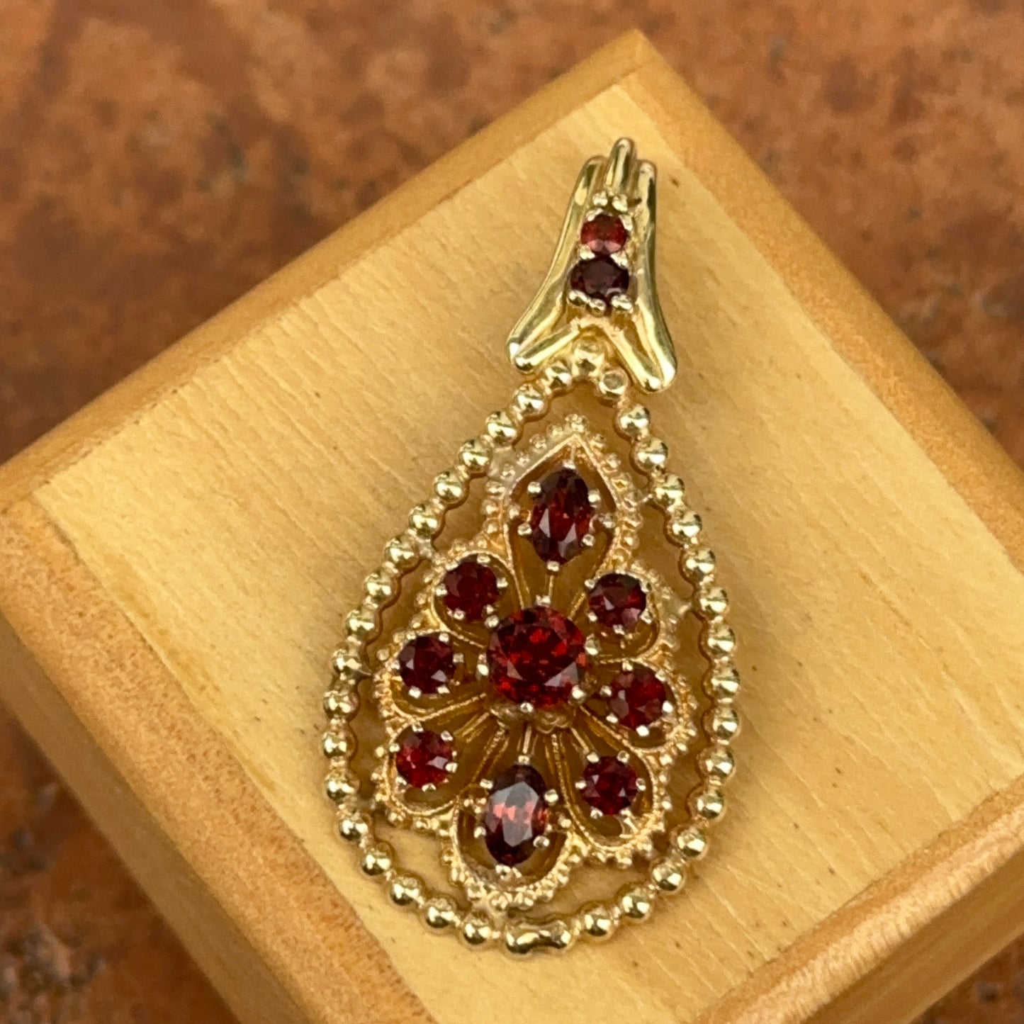 Estate 14KT Yellow Gold Byzantine Garnet Teardrop Pendant