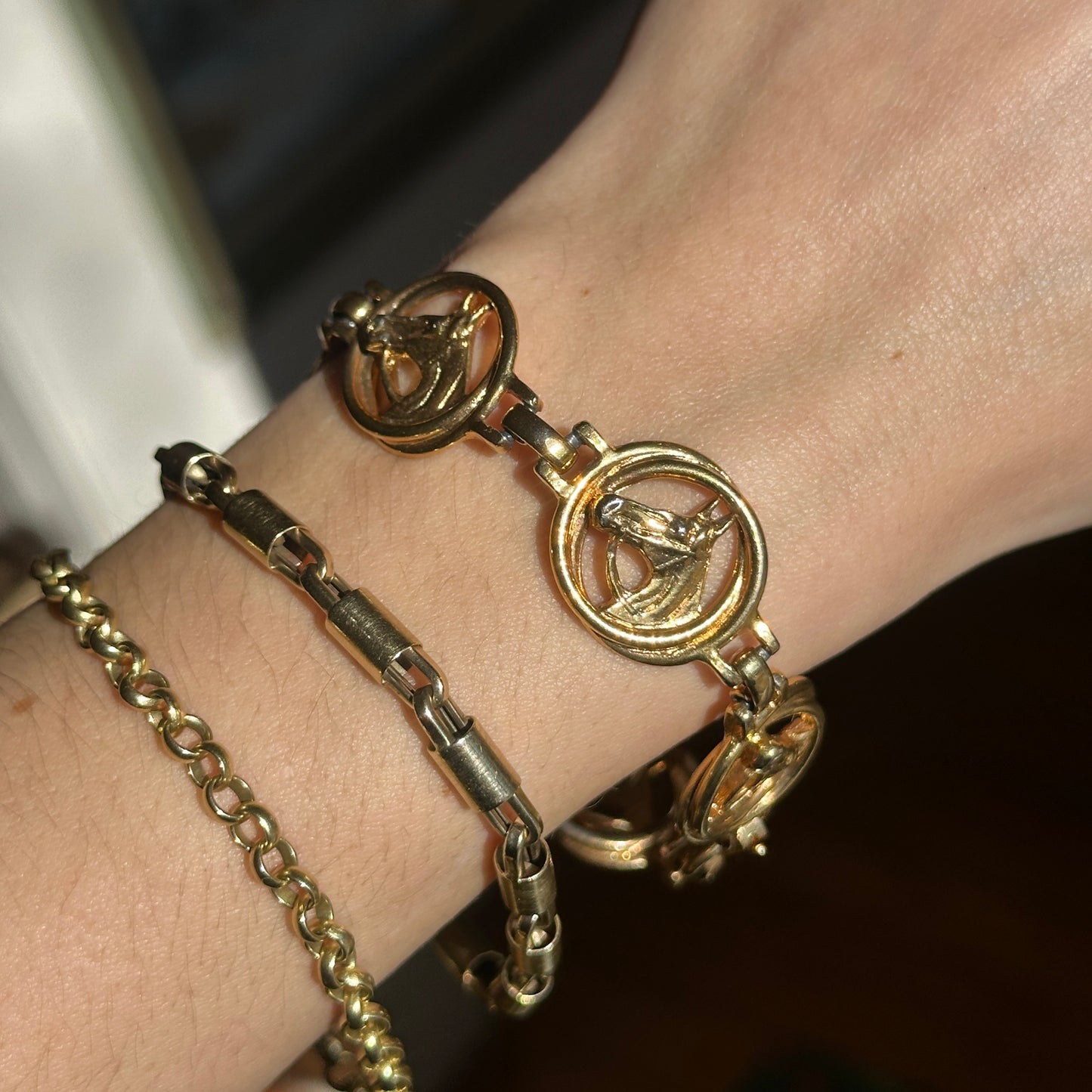 Estate Gold Tone Horse Head Circle Bracelet 7.5” - LSJ