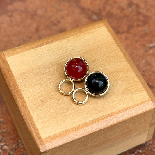 Estate 14KT Yellow Gold Onyx & Carnelian Ball Earrings Charms