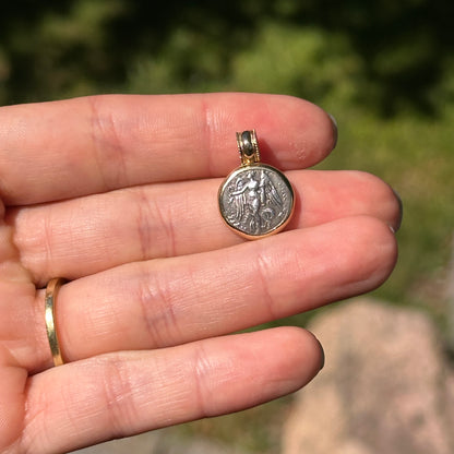 Estate 14K Yellow Gold & Silver Athena/King Pyrrhus Replica Coin Pendant