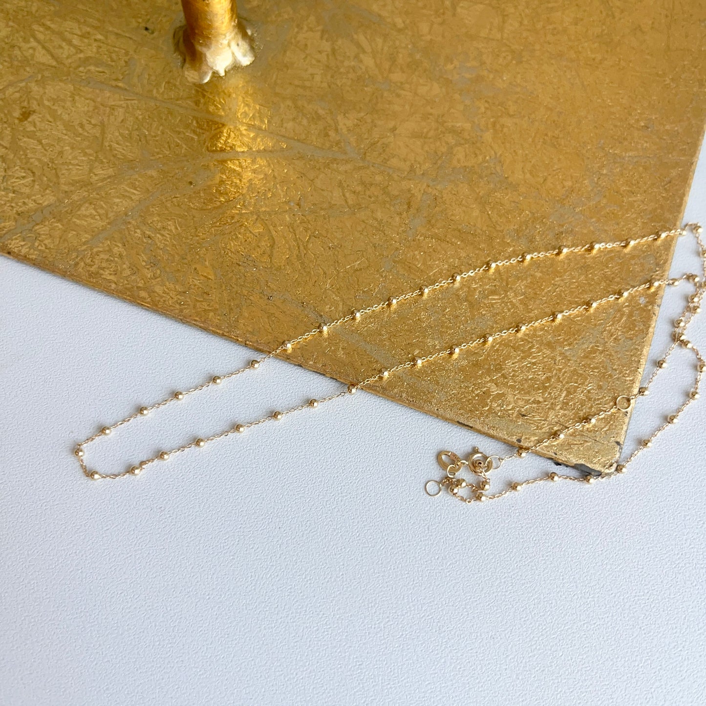 14KT Yellow Gold .80mm Moon Ball Station Chain Necklace