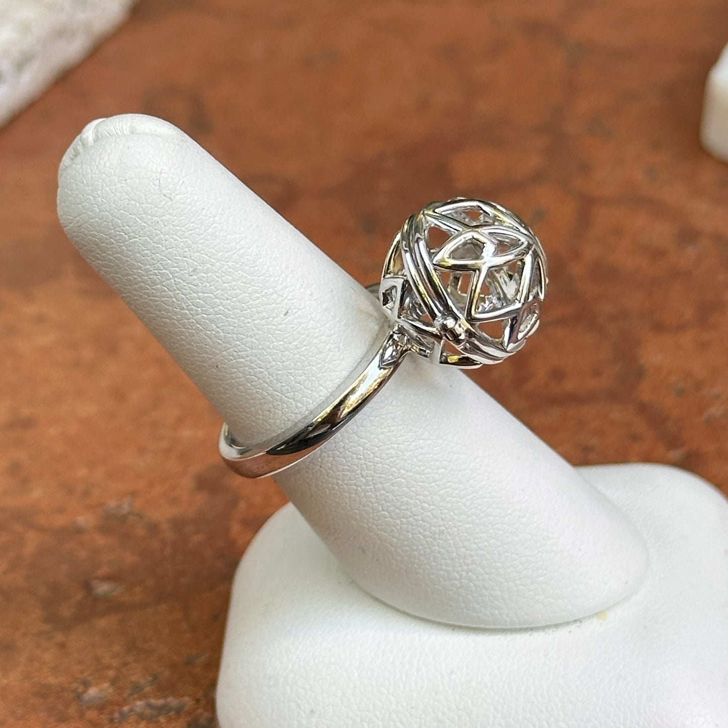 Sterling Silver 15mm Hinged Round Cage Ring + Clasp Ring