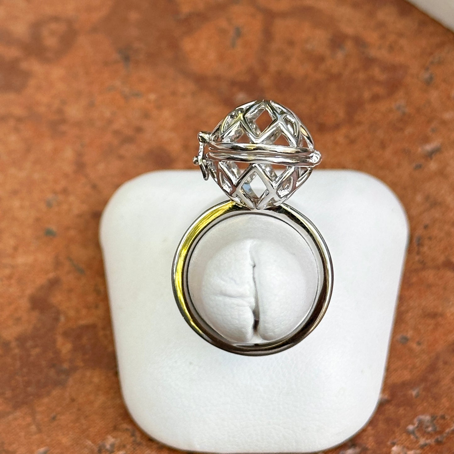 Sterling Silver 15mm Hinged Round Cage Ring + Clasp Ring