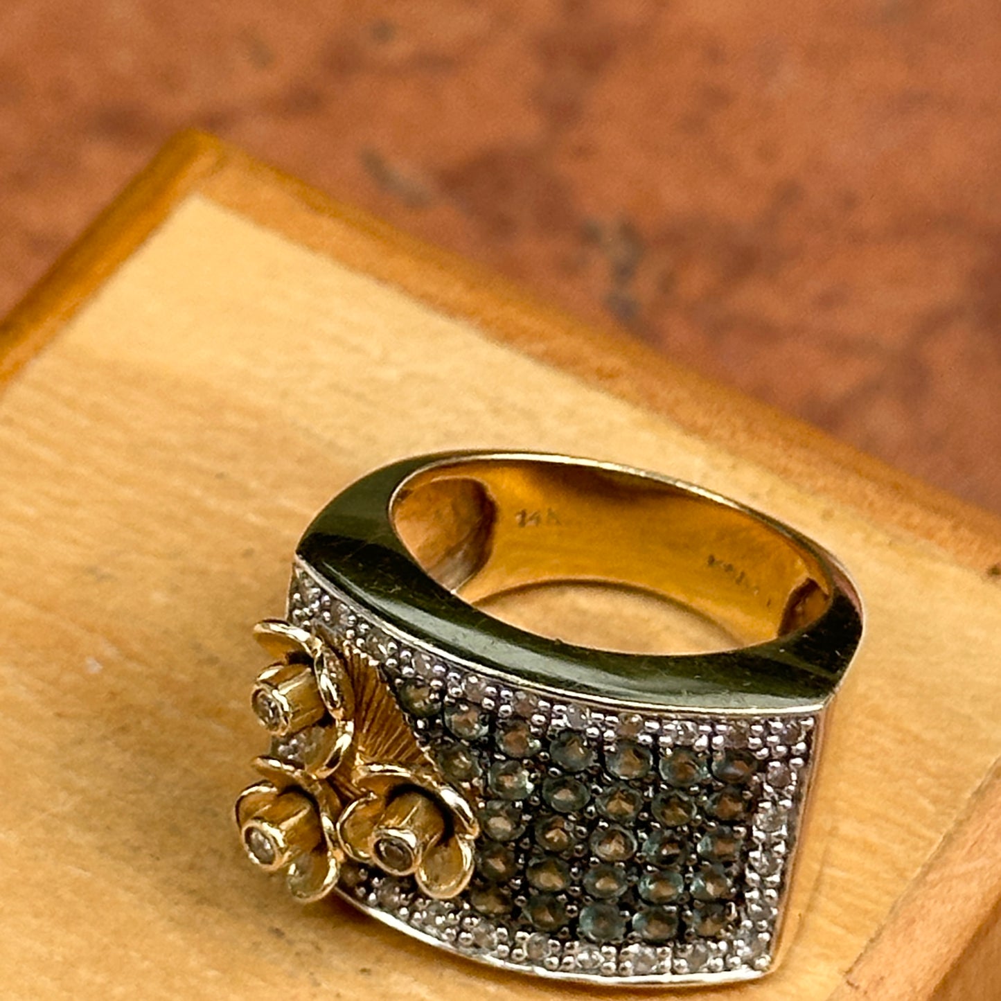 Estate 14KT Yellow Gold Alexandrite + Diamond Flower Ring