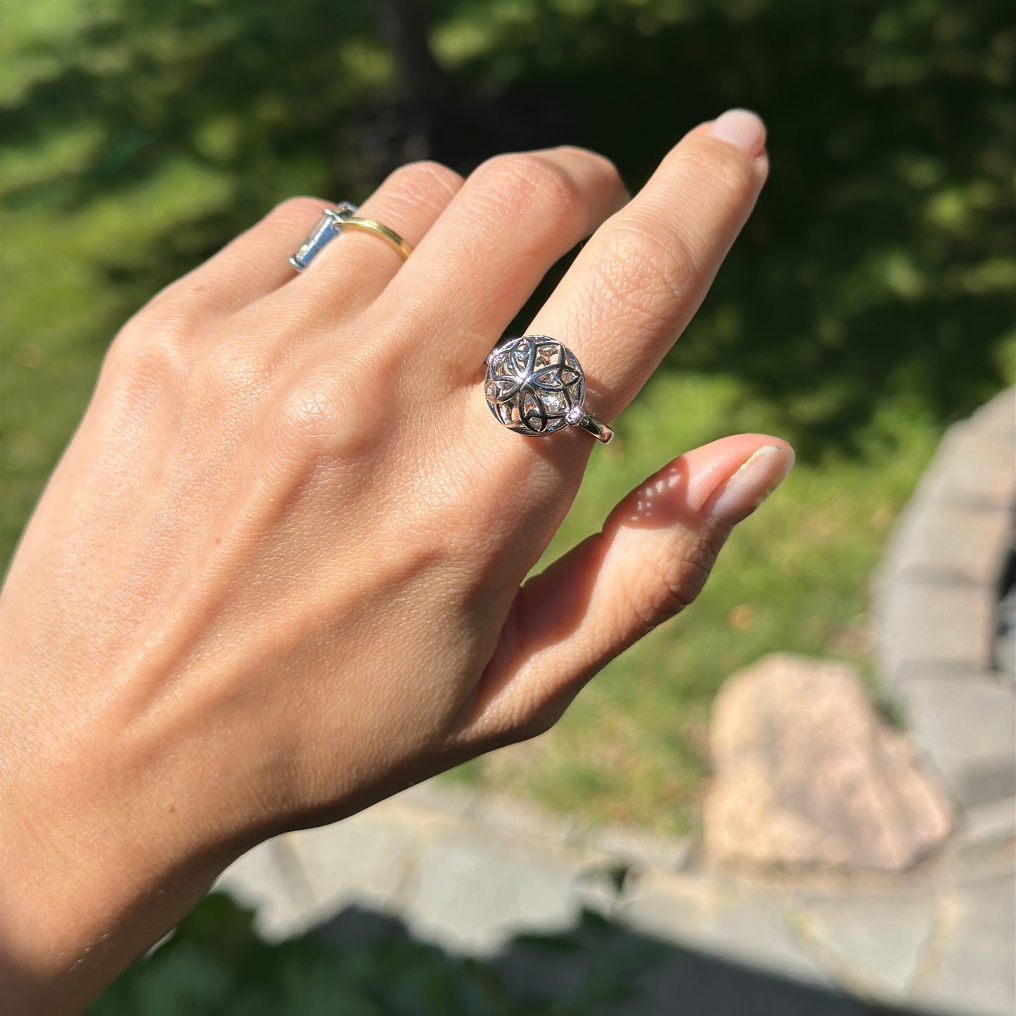 Sterling Silver 15mm Hinged Round Cage Ring + Clasp Ring