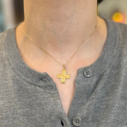 14KT Yellow Gold Greek Swirl Cut-Out Cross Pendant Charm 18mm