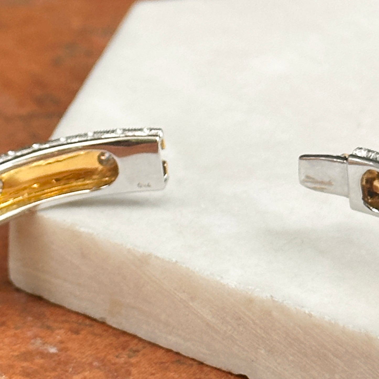 Estate 18KT Yellow Gold Etched Matte Diamond Bangle Bracelet