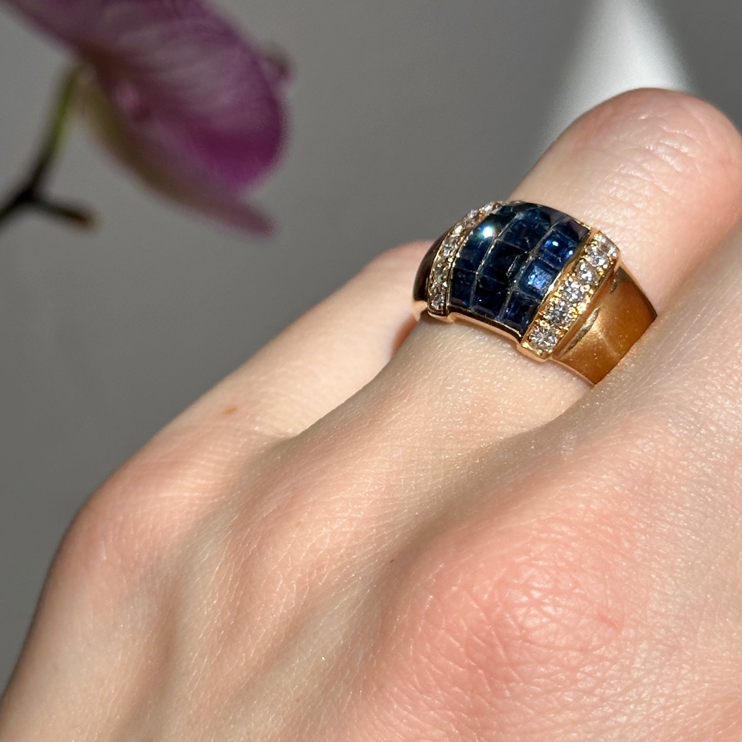 Estate 18KT Yellow Gold Princess-Cut Blue Sapphire + Pave Diamond Band Ring