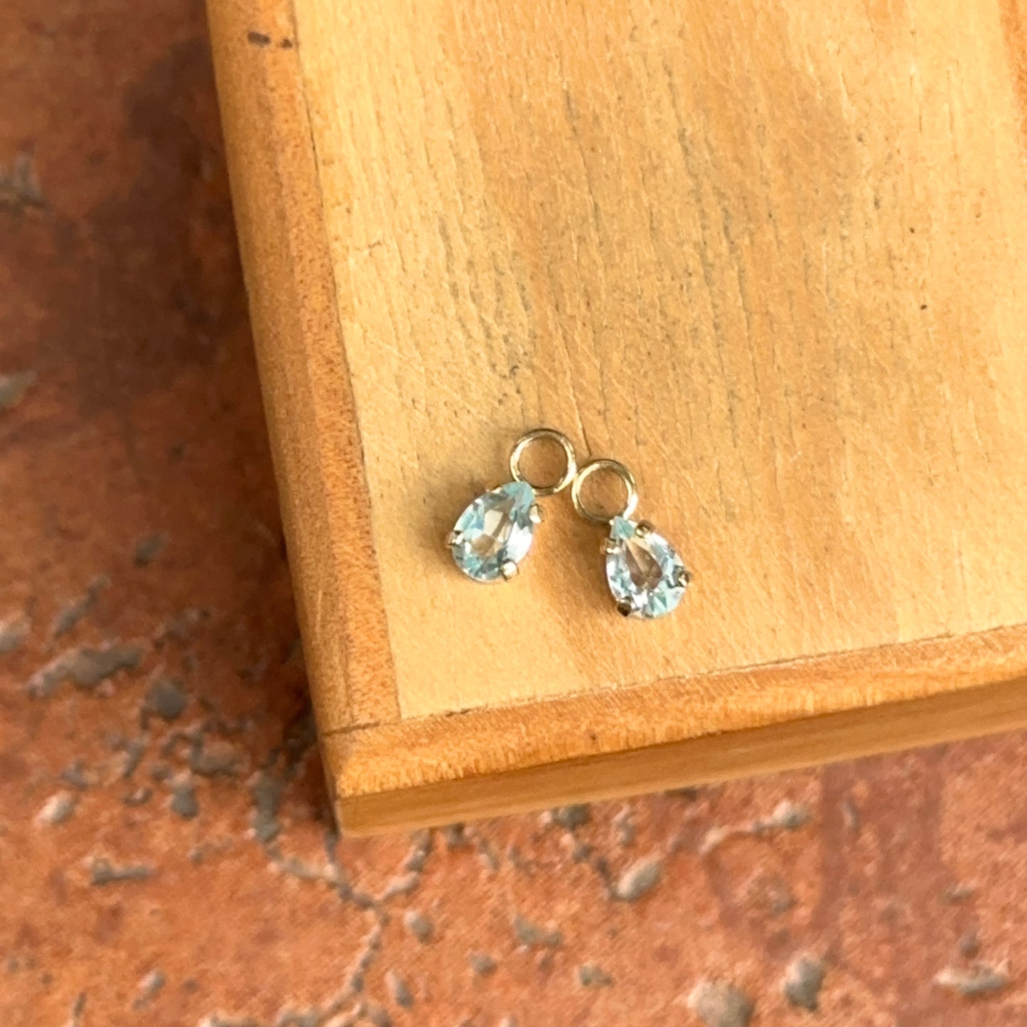 Estate 14KT Yellow Gold Pear Blue Topaz Earring Charms