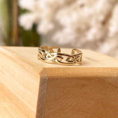 14KT Yellow Gold Irish Scottish Celtic Knot Toe Ring