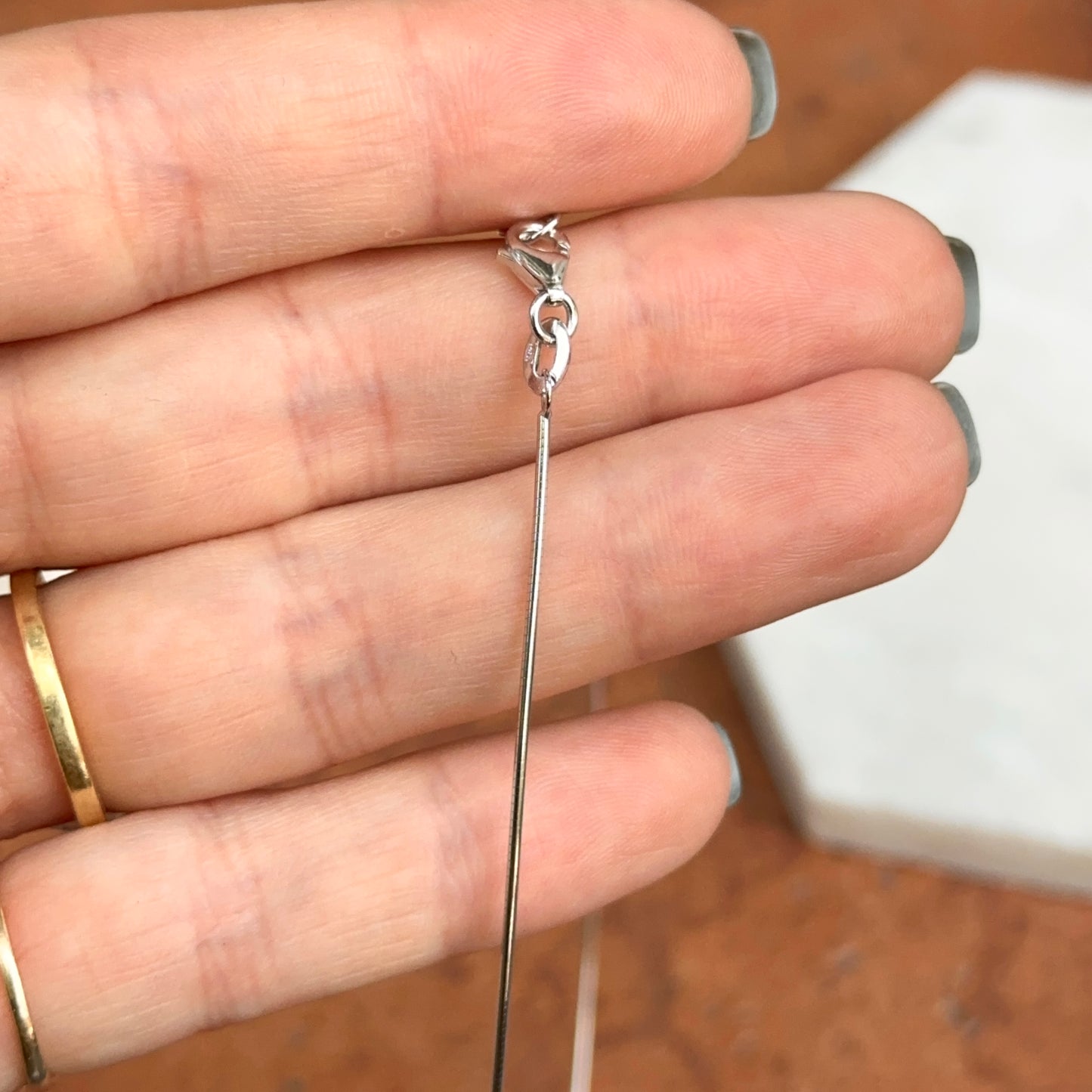 14KT White Gold Rounded 1mm Omega Collar Necklace