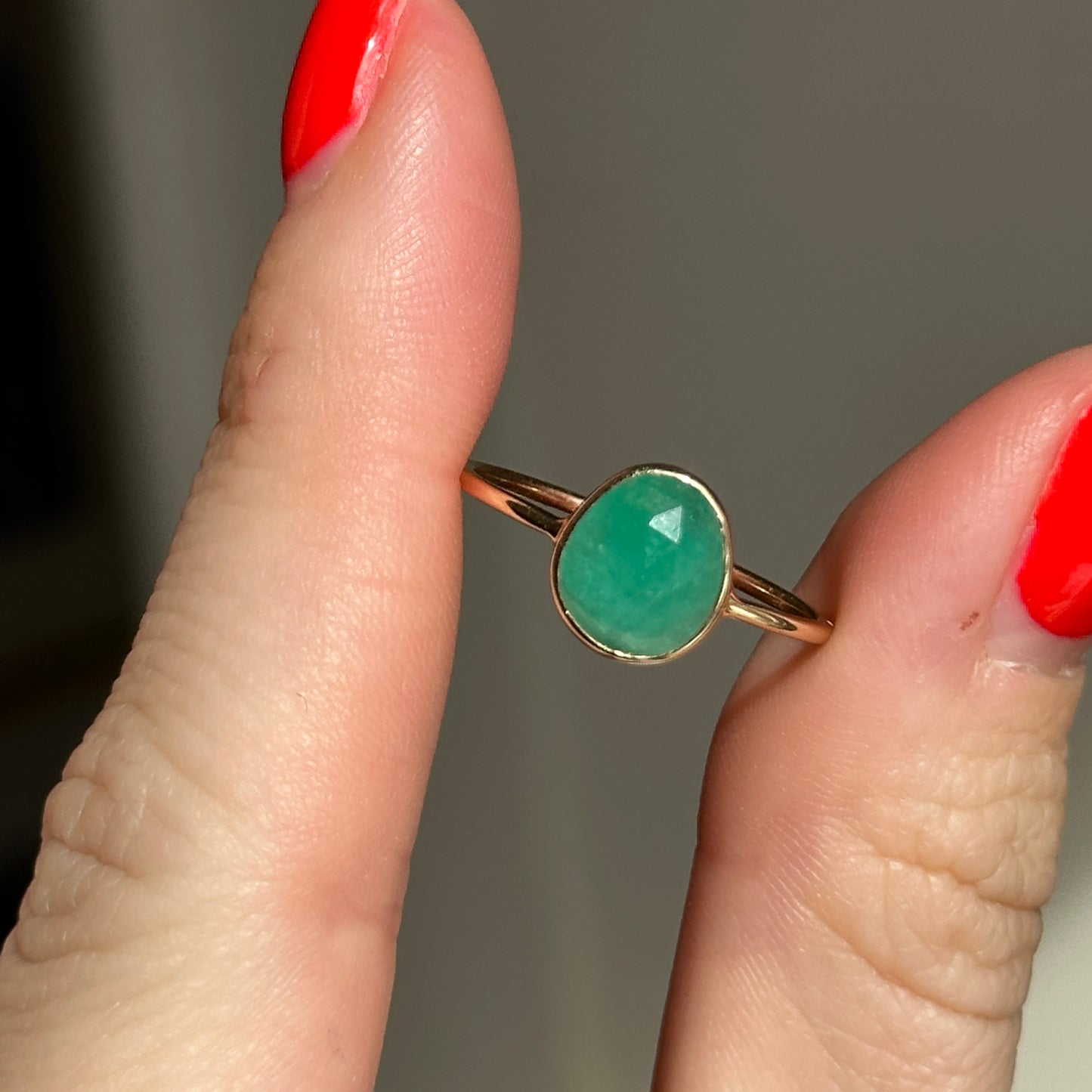 14KT Yellow Gold Bezel Oval 1.5 CT Emerald Ring