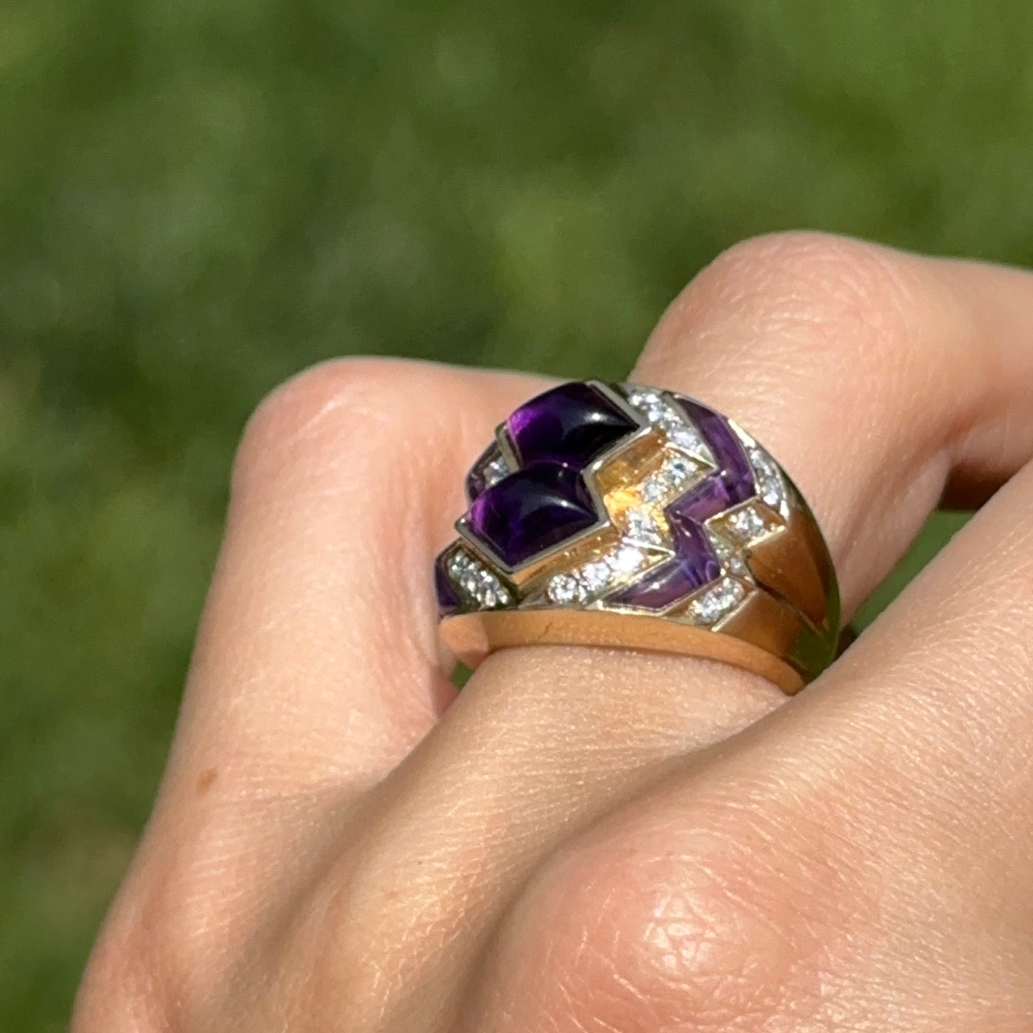 Estate 18KT Yellow Gold Cabochon Amethyst + Diamond Band Ring