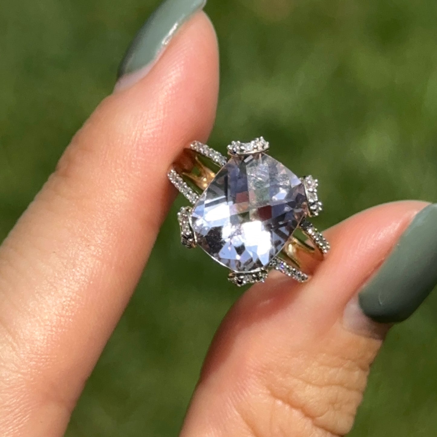 Estate 10KT Yellow Gold Cushion Amethyst + Diamond Ring