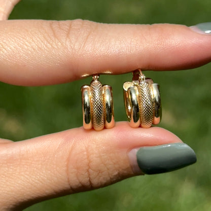 Estate 14KT Yellow Gold Mesh Ribbed Hoop Earrings 16mm
