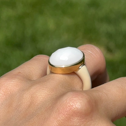 Estate 18KT Yellow Gold + Sterling Silver Agate + Enamel Ring