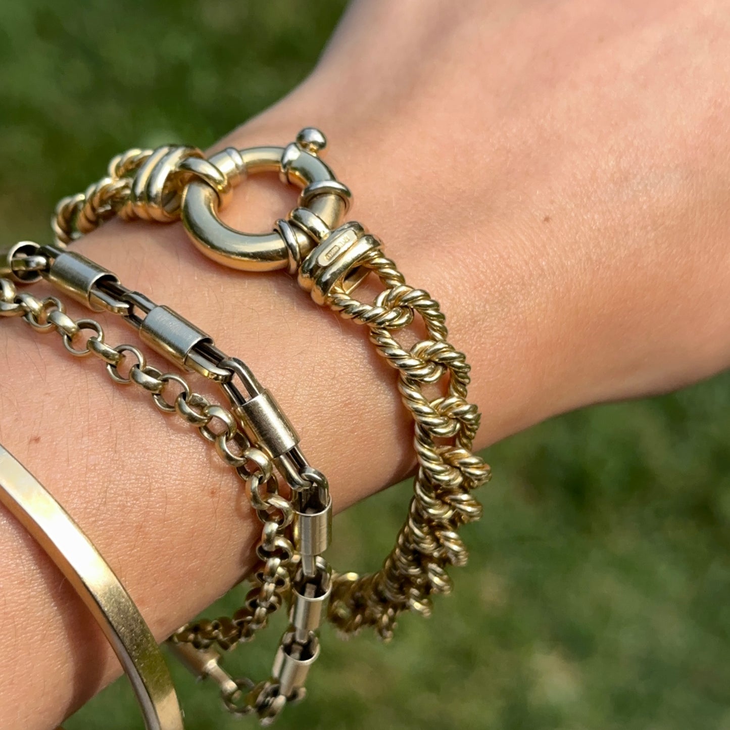 Estate 18KT Yellow Gold Twisted Oval Links Spring Ring Bracelet