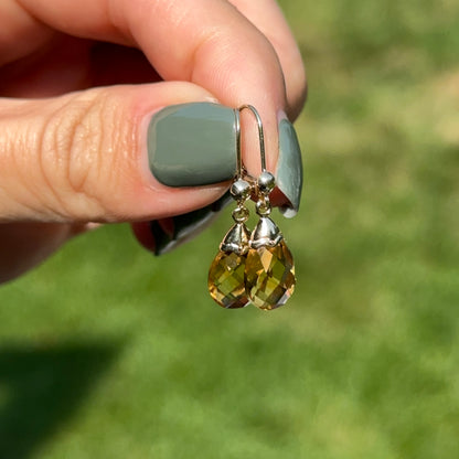 Estate 18KT Yellow Gold Briolette Citrine Lever Back Earrings