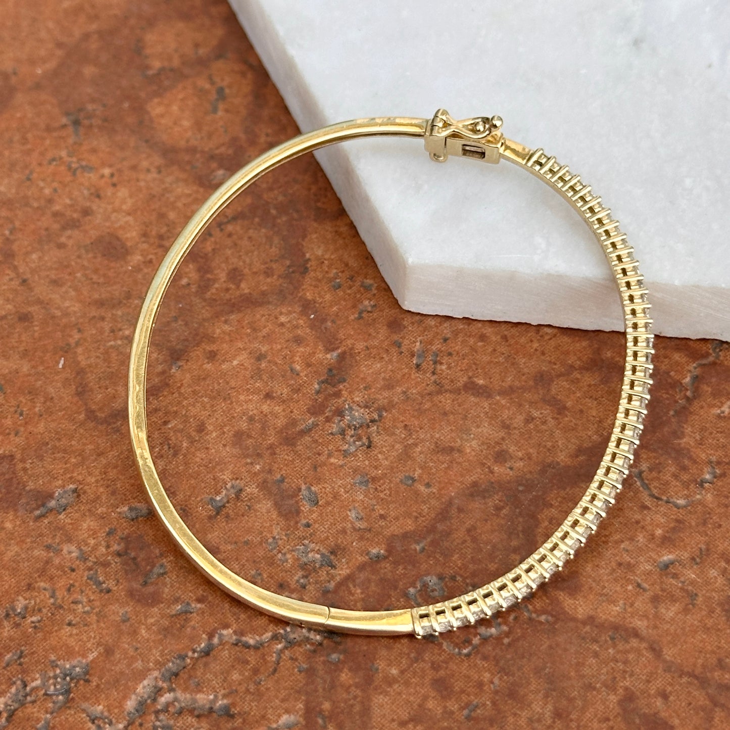 Estate 10KT Yellow Gold 1 CT Lab Diamond Bangle Bracelet