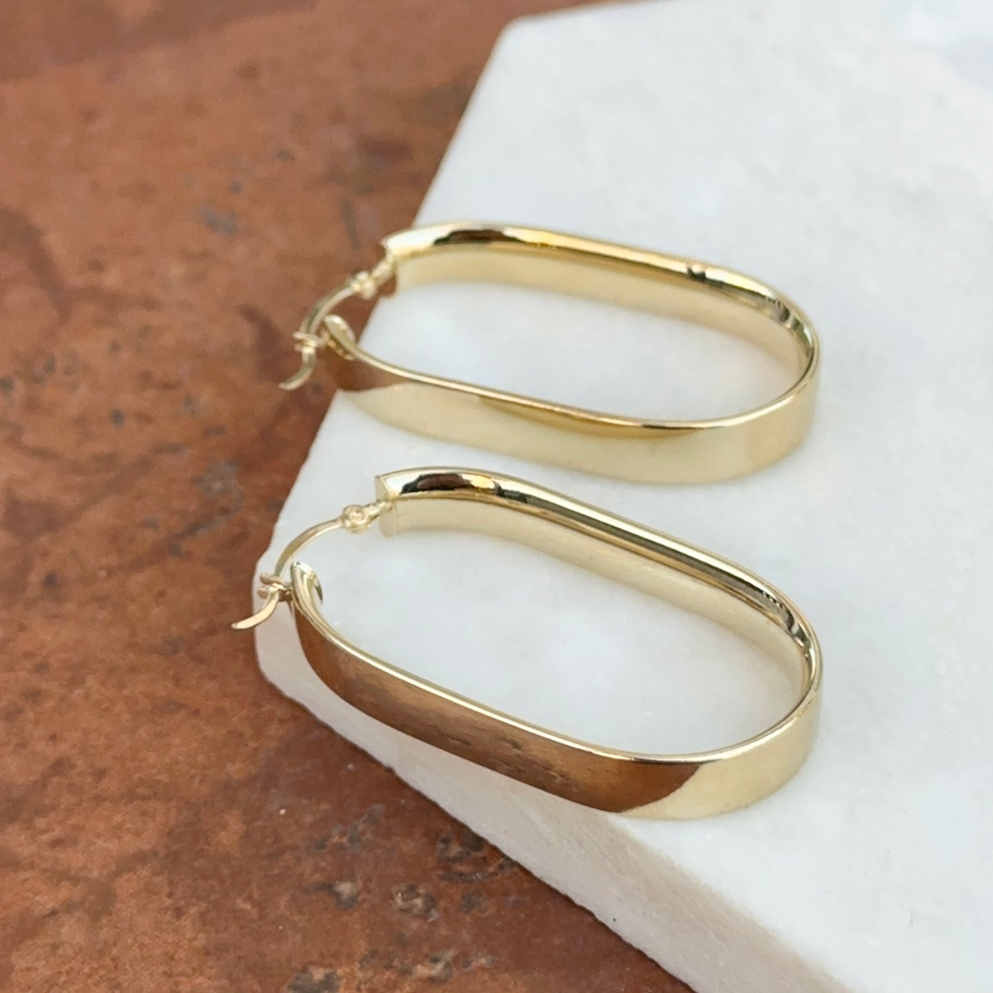 14KT Yellow Gold Shiny Rounded Wide Oval Hoop Earrings NEW 31mm x 6mm Large Size