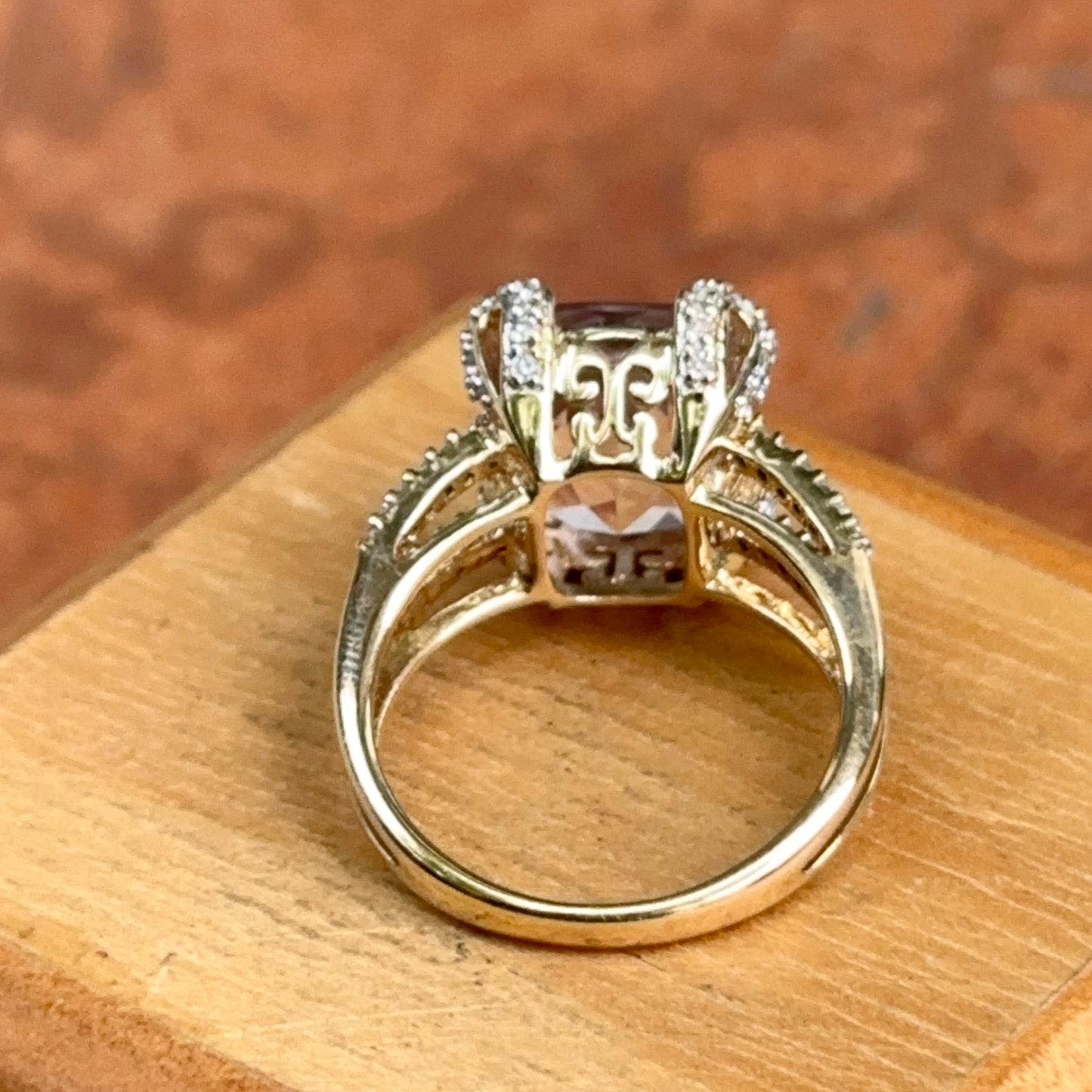 Estate 10KT Yellow Gold Cushion Amethyst + Diamond Ring