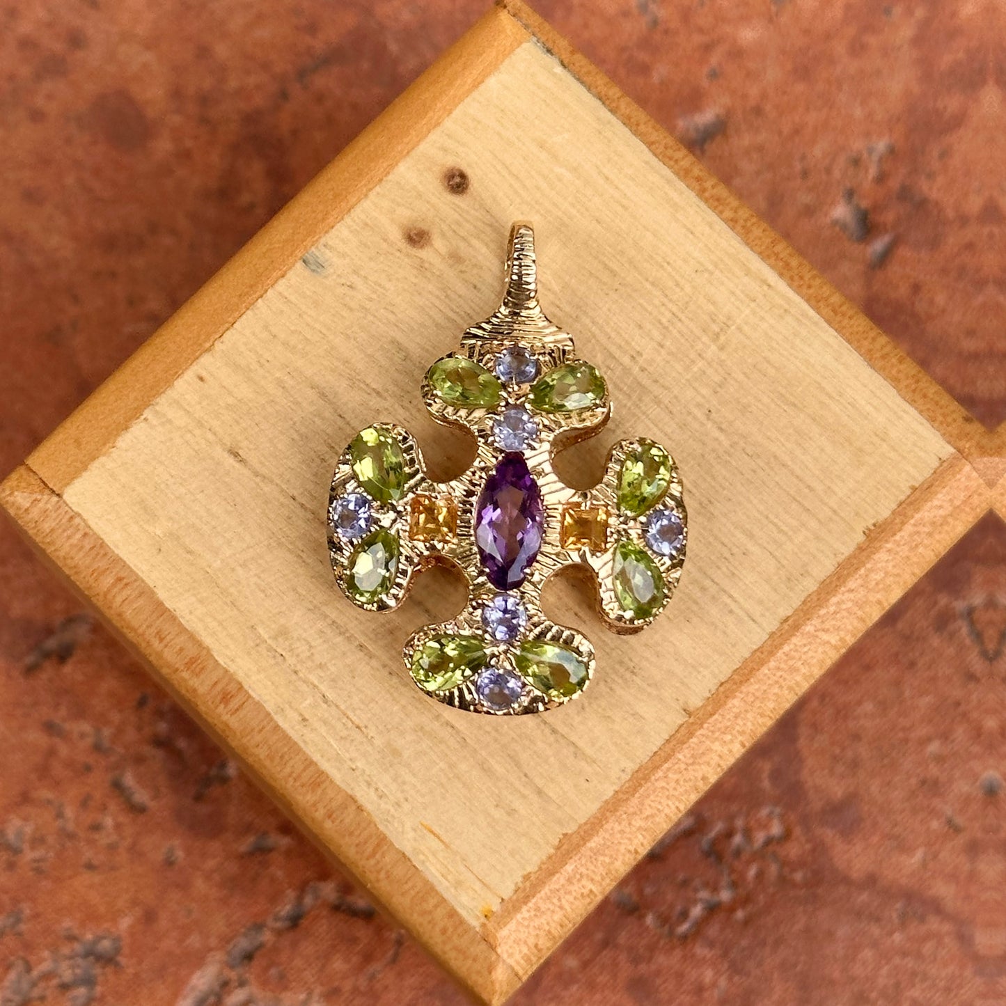 Vintage Estate 14KT Yellow Gold Gemstone Maltese Cross Pendant