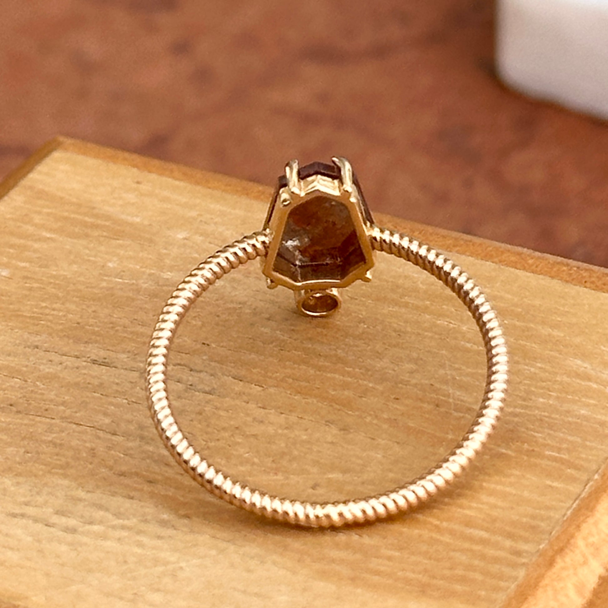 14KT Yellow Gold Coffin Red Salt & Pepper + Round White Diamond Ring - LSJ