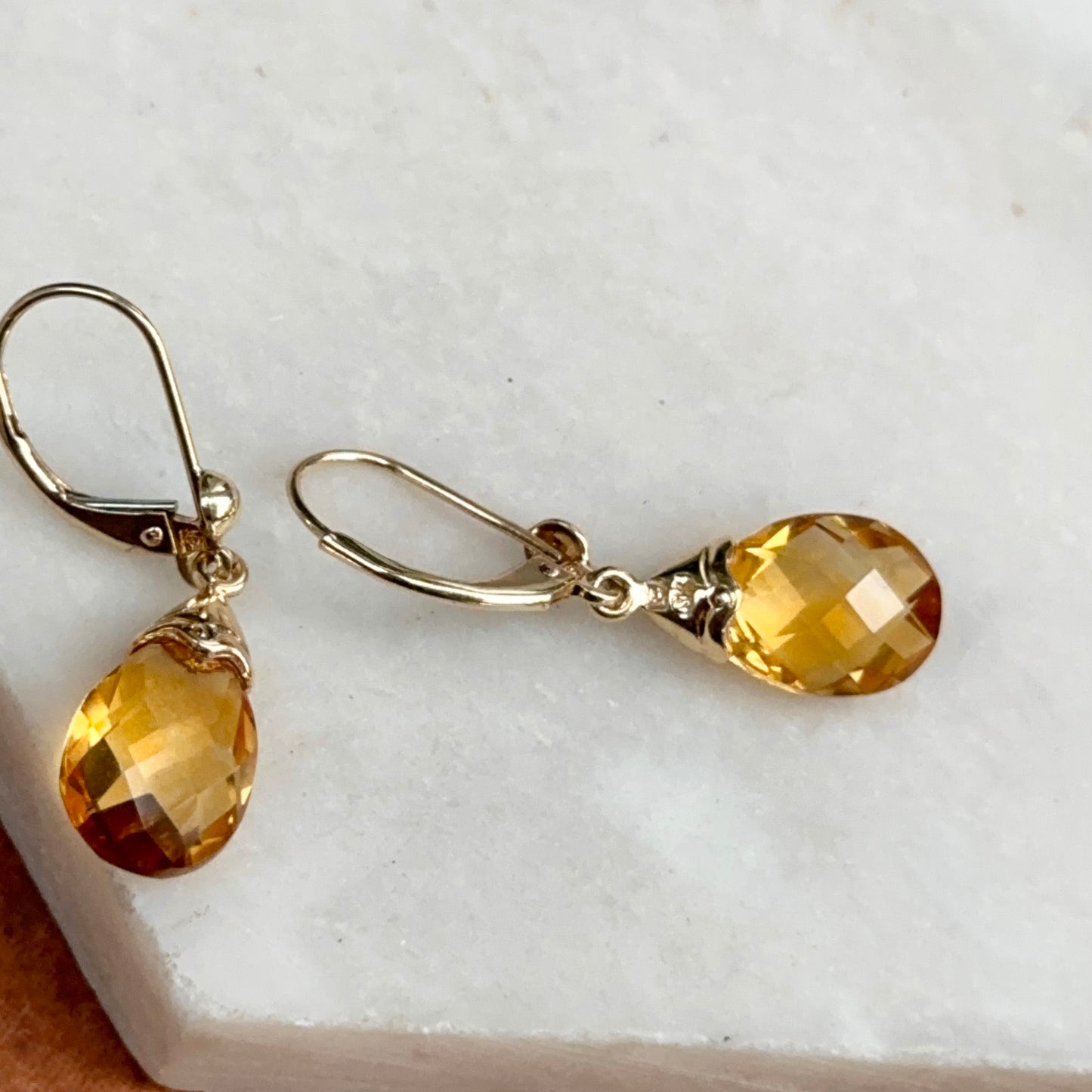Estate 18KT Yellow Gold Briolette Citrine Lever Back Earrings