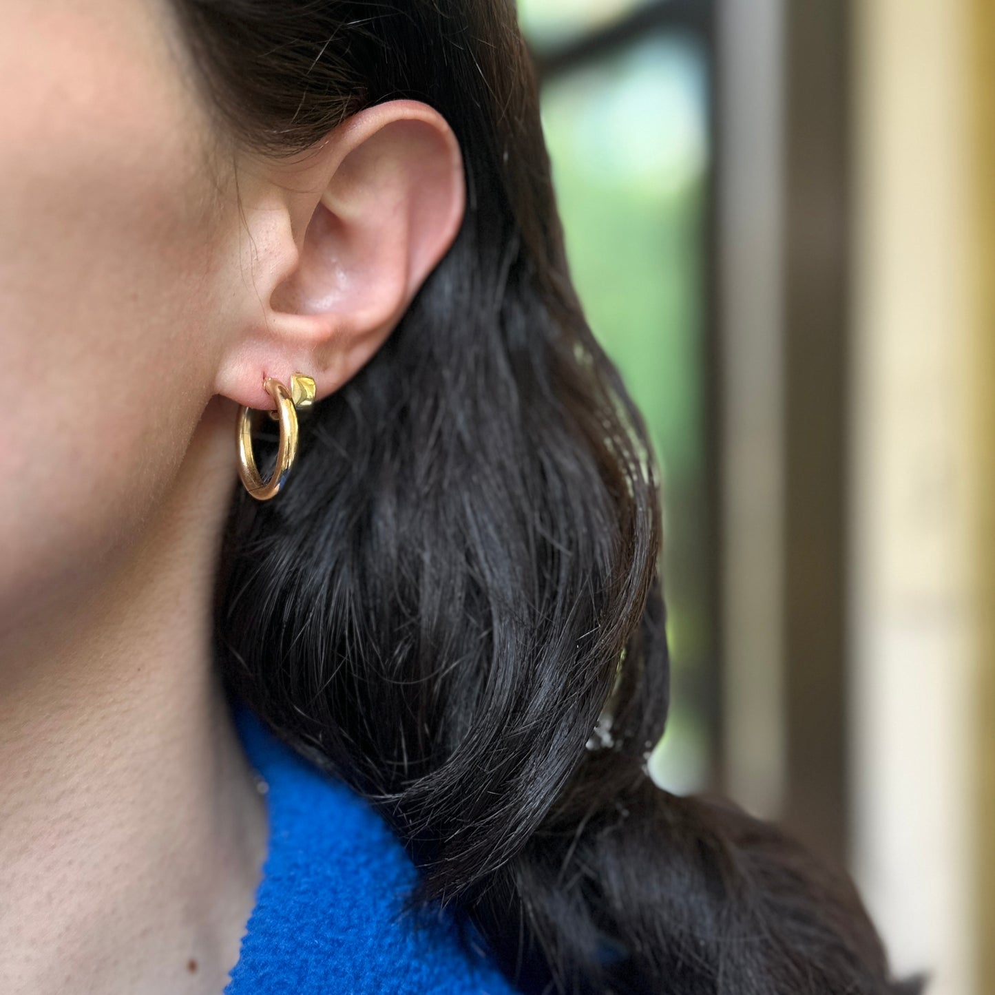 Estate 14KT Yellow Gold Hollow Tube Hoop Earrings 21mm