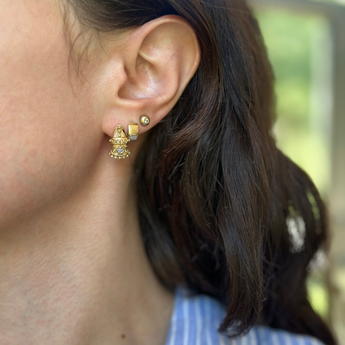 Estate 14KT Yellow Gold Beaded Diamond Huggie Hoop Earrings