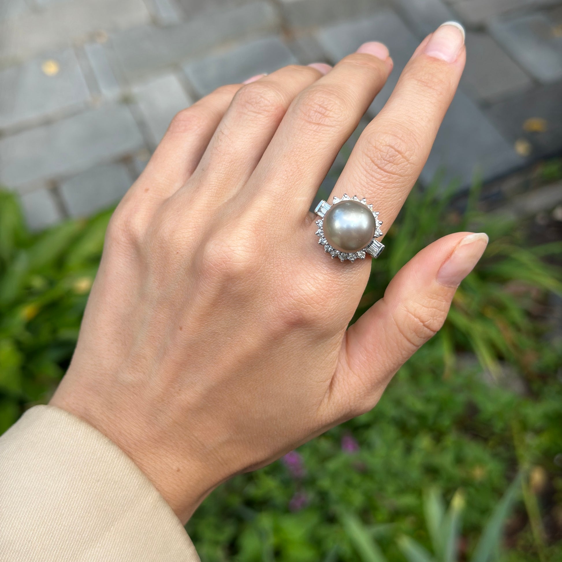 Estate 14KT White Gold Diamond + Genuine Tahitian South Sea Pearl Cluster Ring - LSJ